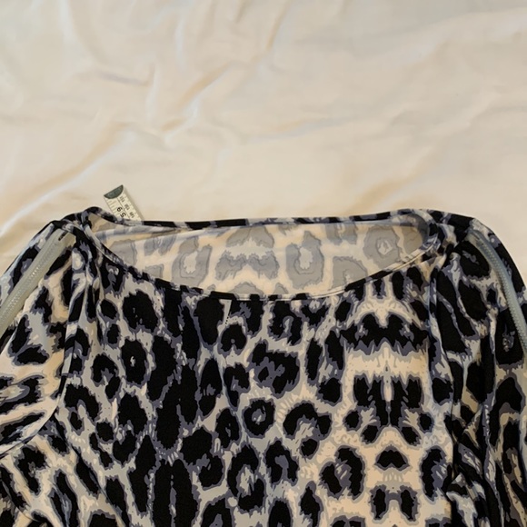 Dress, fitted, light weight for summer, long sleeves, Black White and Grey , L. - Picture 7 of 7